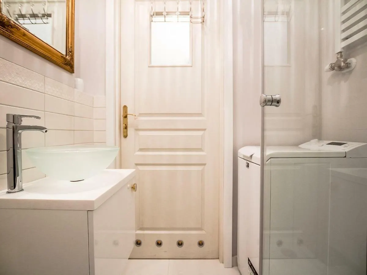 Apartment Skawinska A4You Krakau Polen